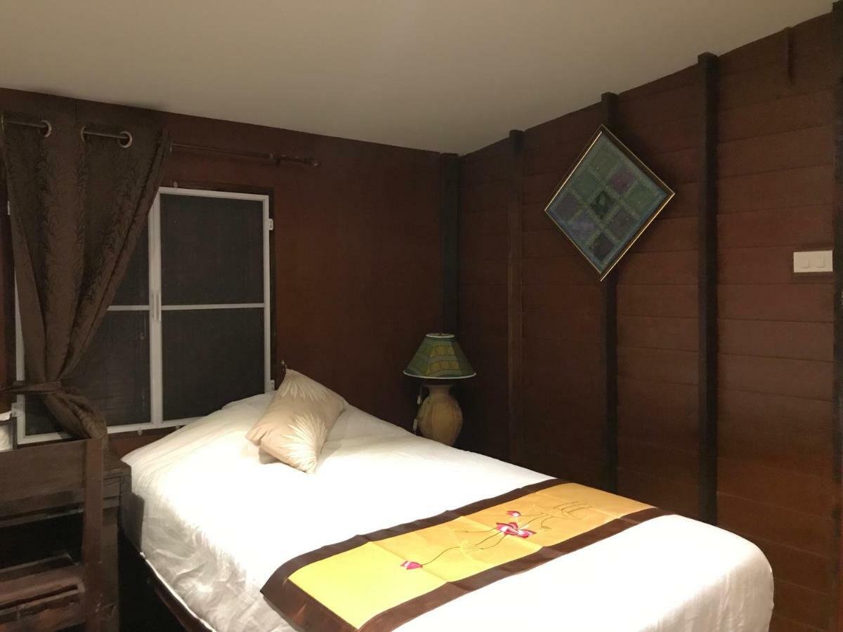 Reuan Vilawan Ratchaburi Экстерьер фото
